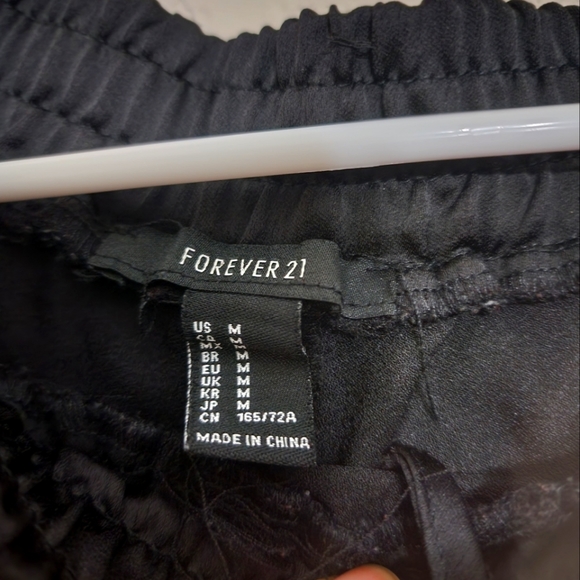 Forever 21 long pants - Picture 2 of 8